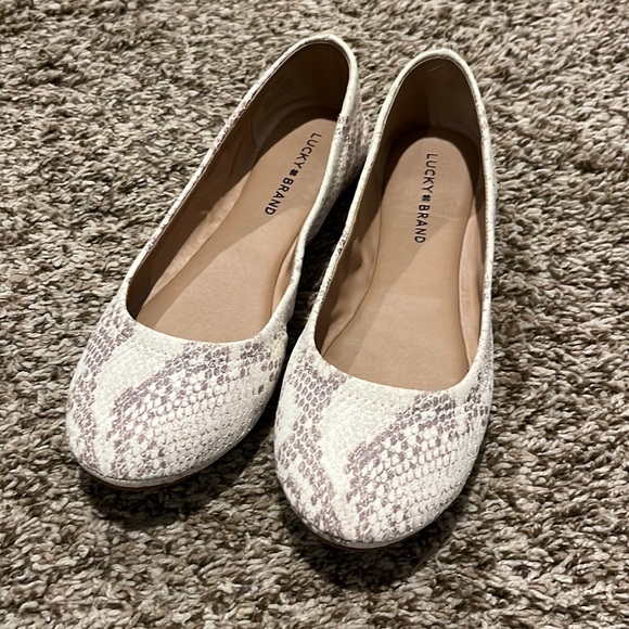 So cute python print Emmies - Picture 1 of 3